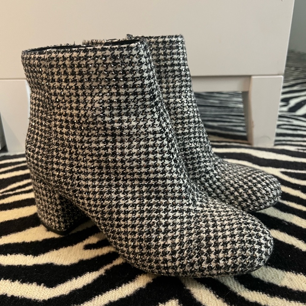 Women’s booties